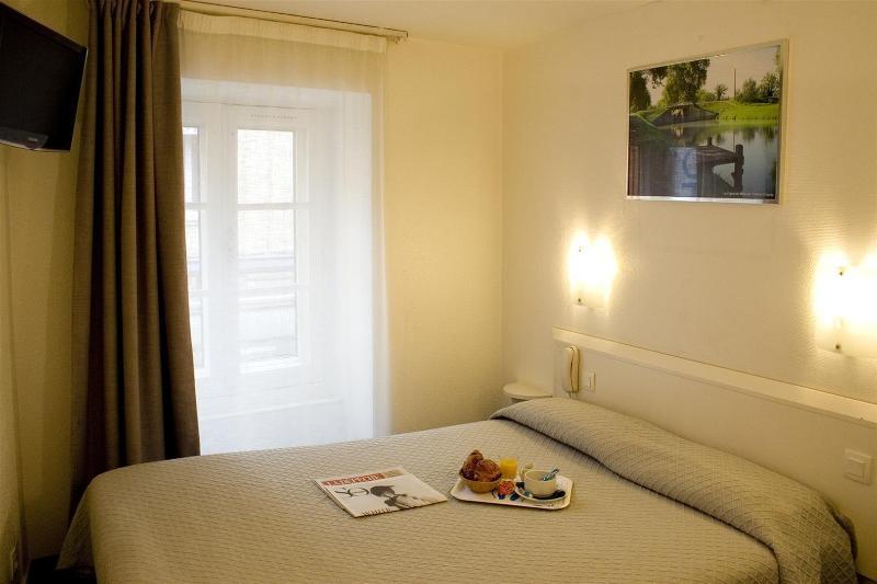 Ours Blanc - Centre 3*