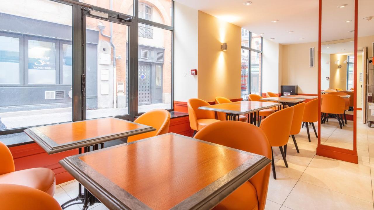 Ours Blanc - Centre 3* Toulouse